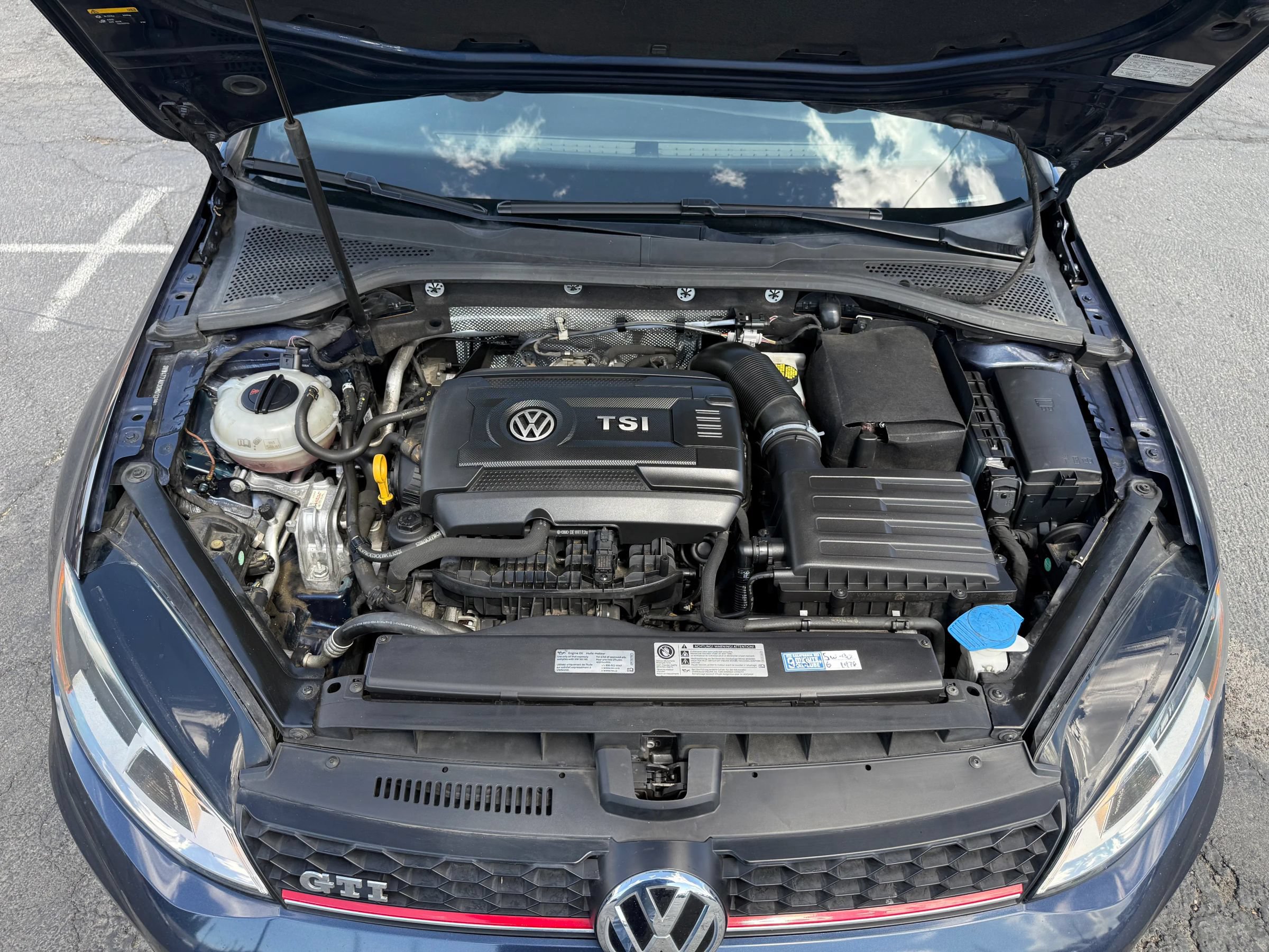 Used 2016 Volkswagen GTI S FWD image 3