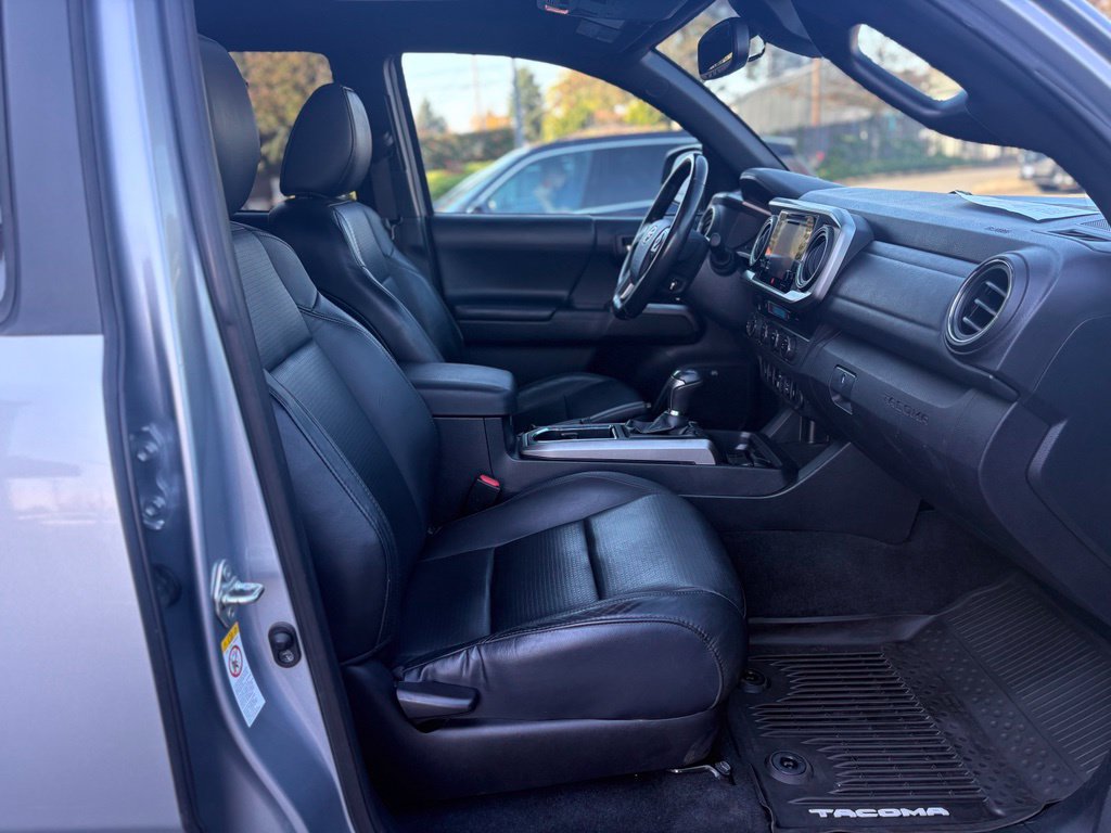 Used 2018 Toyota Tacoma Limited AWD/4WD image 24