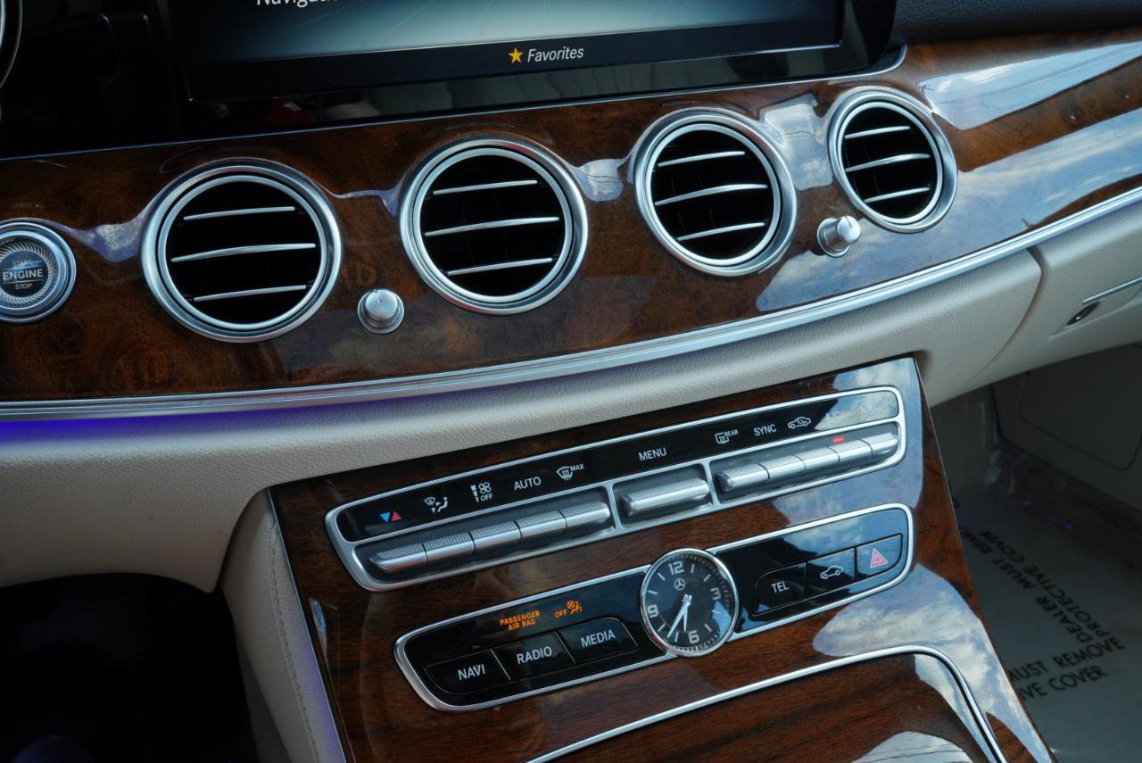 Used 2019 Mercedes-Benz E 450 4MATIC Wagon w/ Premium Package image 37