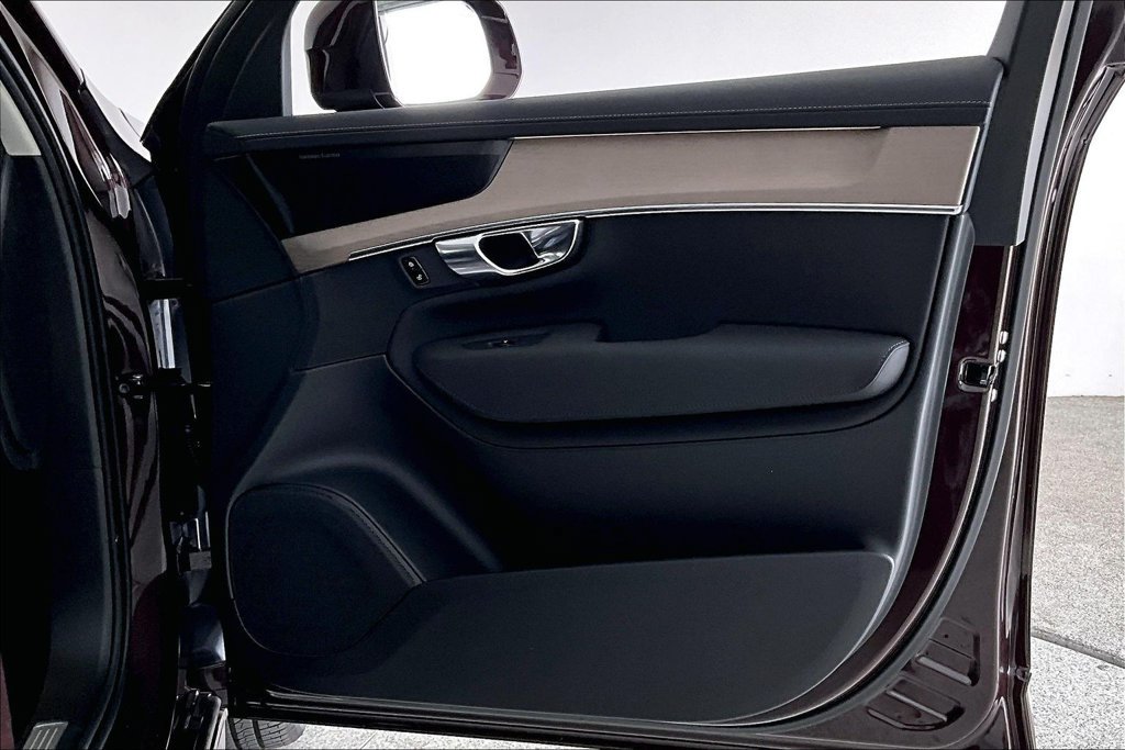 New 2026 Volvo XC90 B6 Plus AWD/4WD image 10