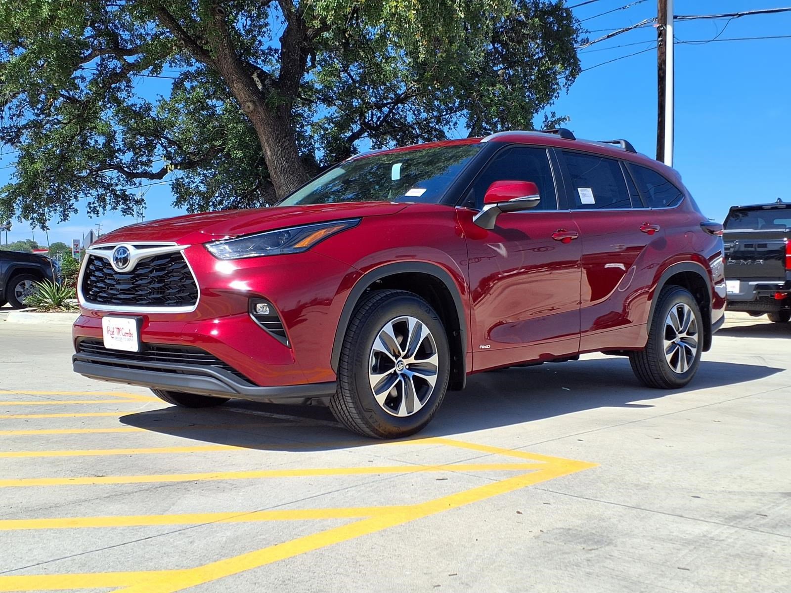 New 2026 Toyota Highlander XLE AWD/4WD image 1