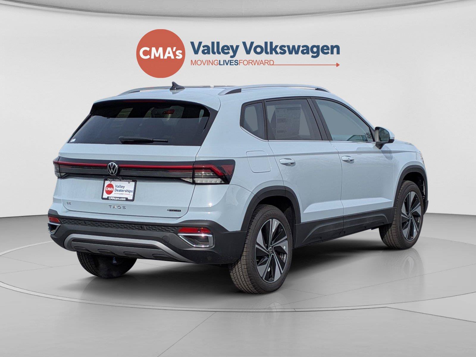 New 2026 Volkswagen Taos SE AWD/4WD image 5