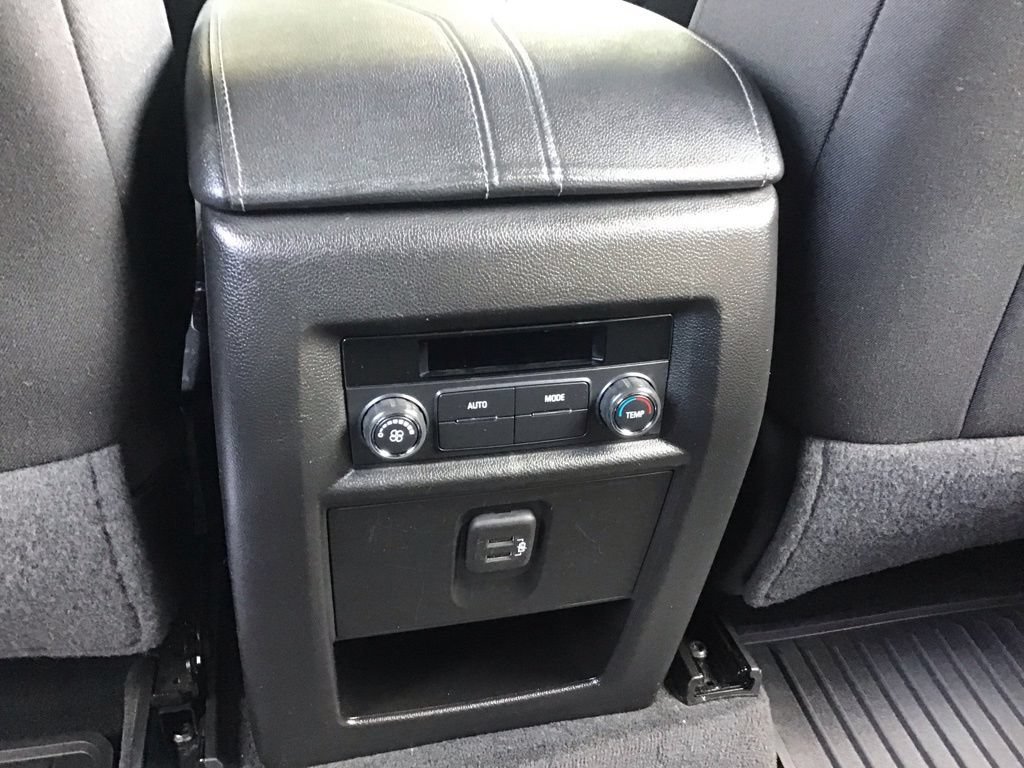 Used 2023 Chevrolet Traverse LT AWD/4WD image 18