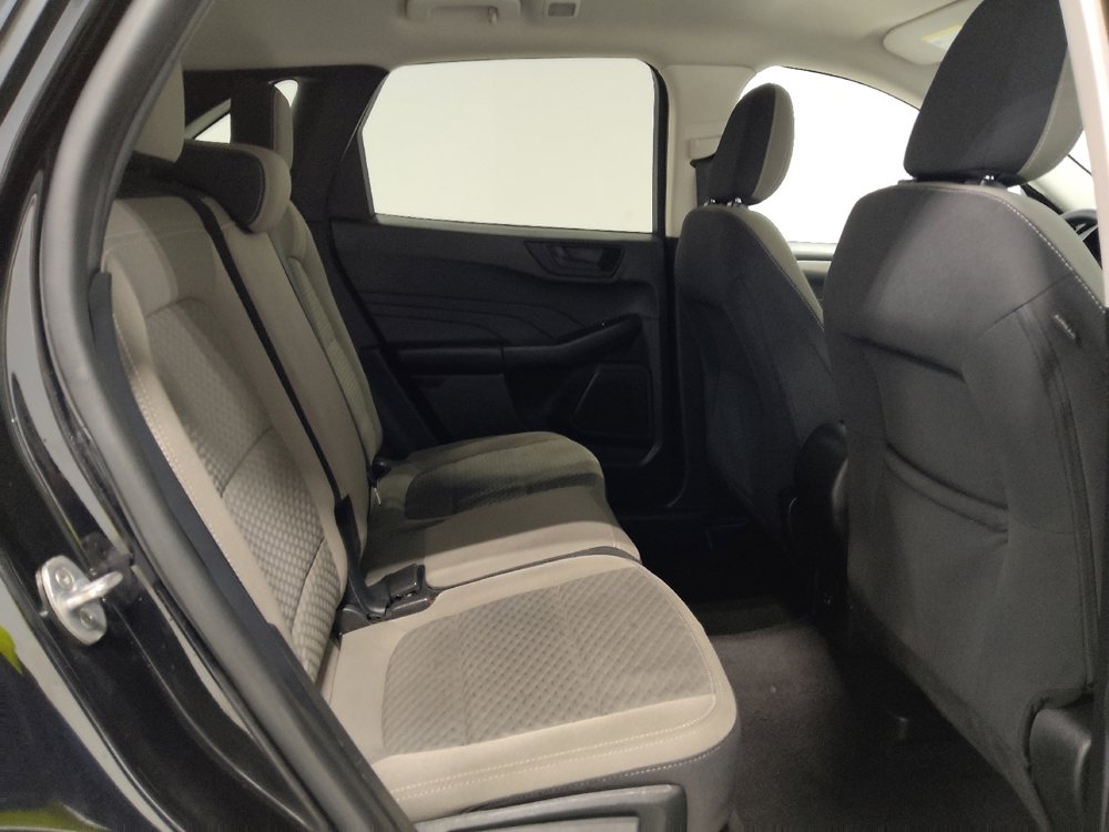 Used 2022 Ford Escape SE image 19