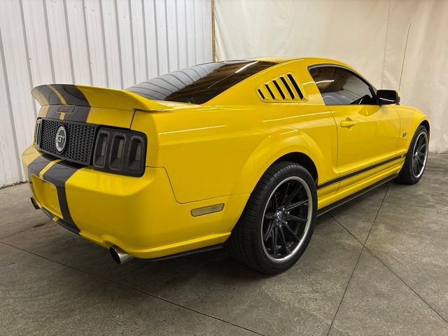 Used 2006 Ford Mustang GT RWD image 6