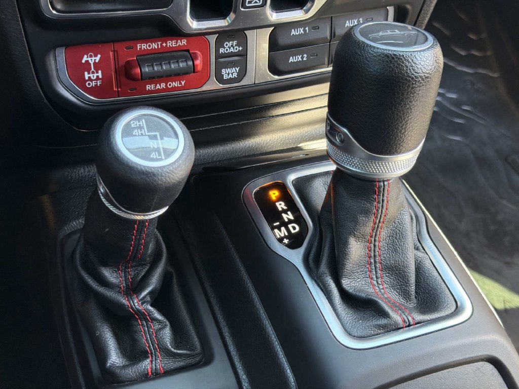 Used 2020 Jeep Gladiator Rubicon AWD/4WD image 33