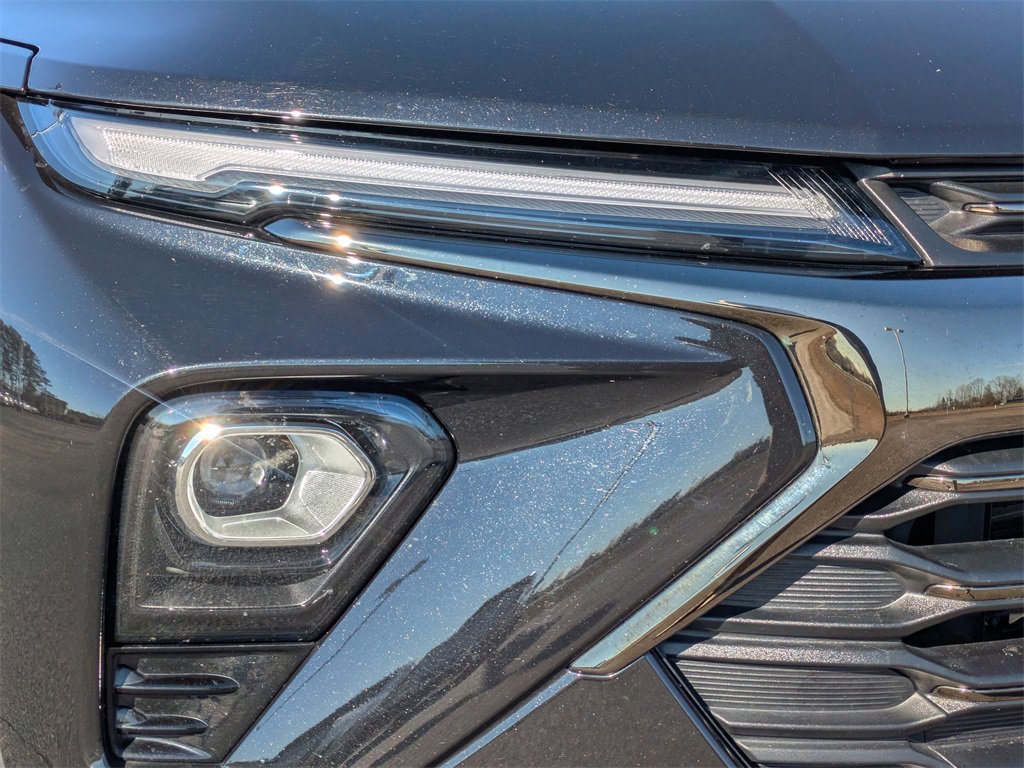 Used 2025 Chevrolet TrailBlazer ACTIV w/ Convenience Package image 10