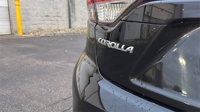 Used 2024 Toyota Corolla LE image 31