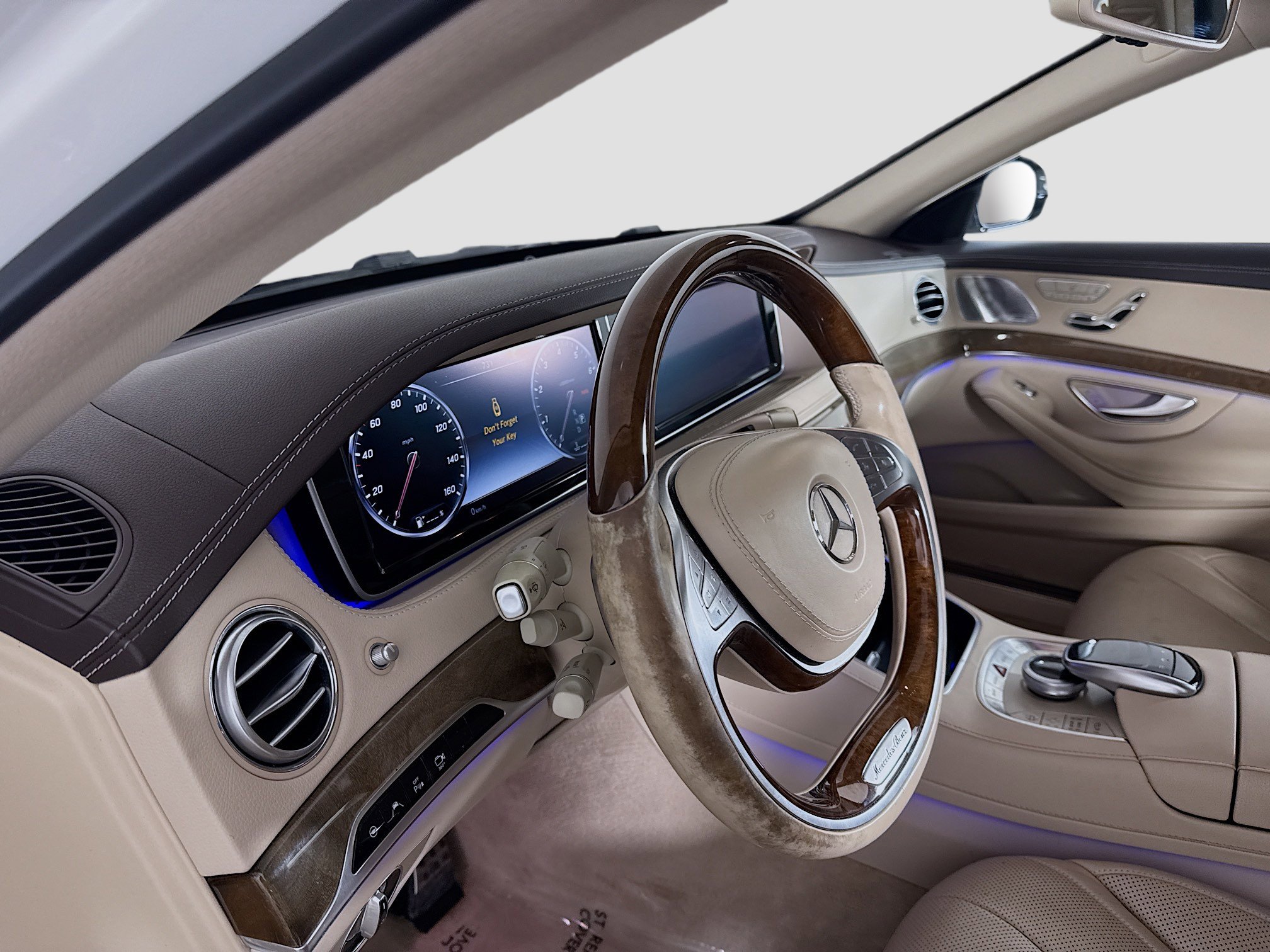 Used 2017 Mercedes-Benz S 550 Sedan image 23