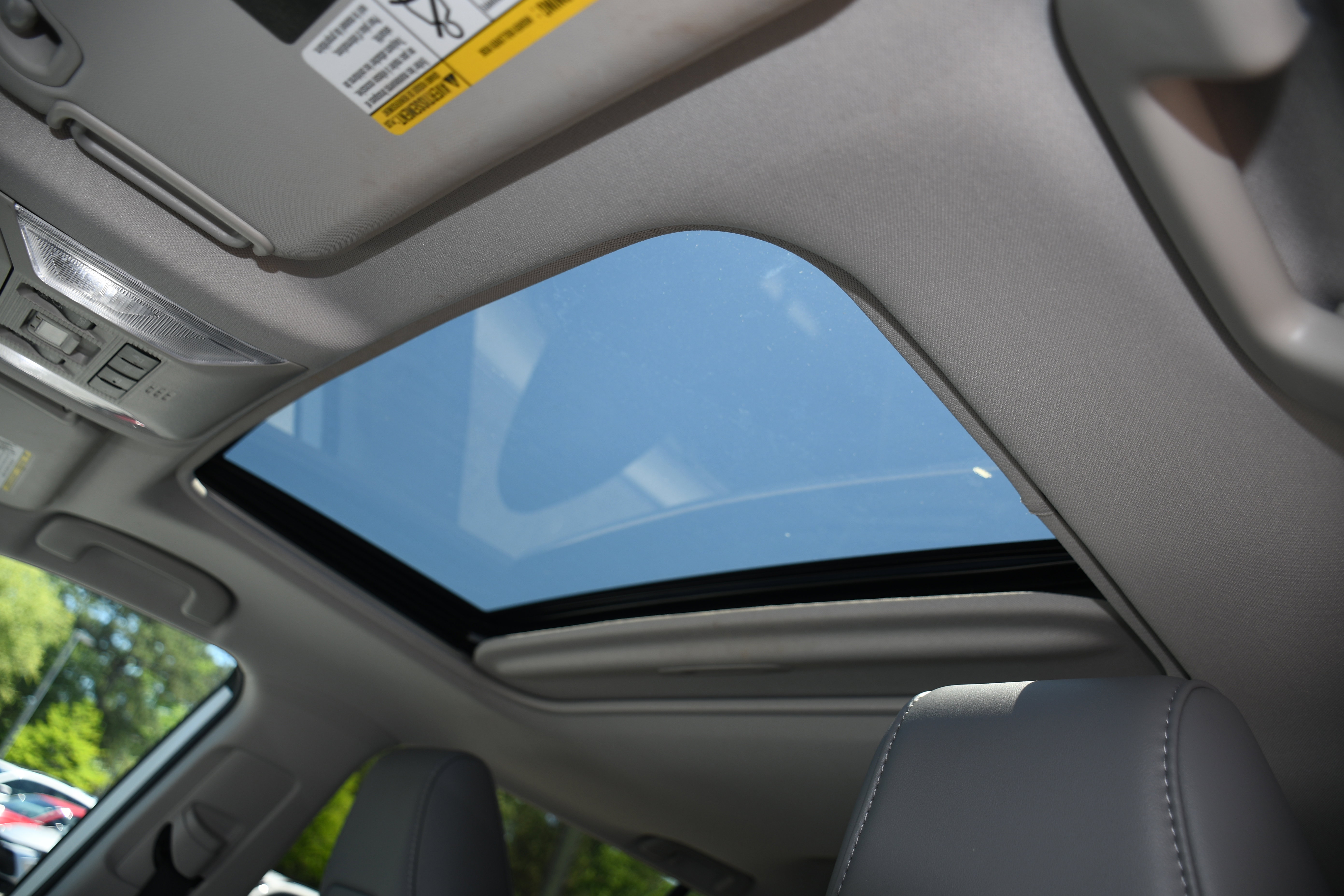 Used 2021 Toyota RAV4 Limited w/ Limited Grade Weather Package FWD image 7