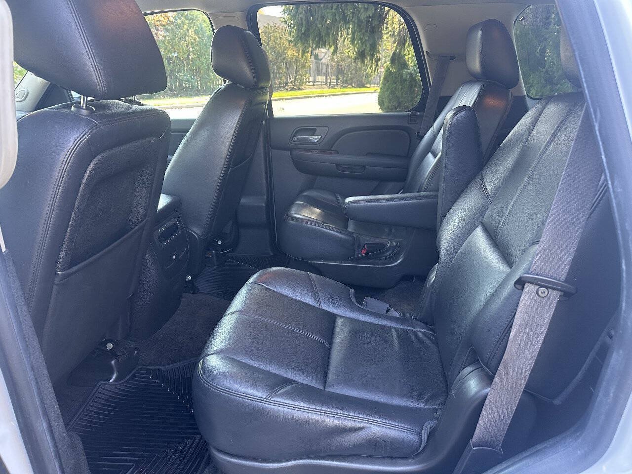 Used 2014 GMC Yukon SLT AWD/4WD image 12