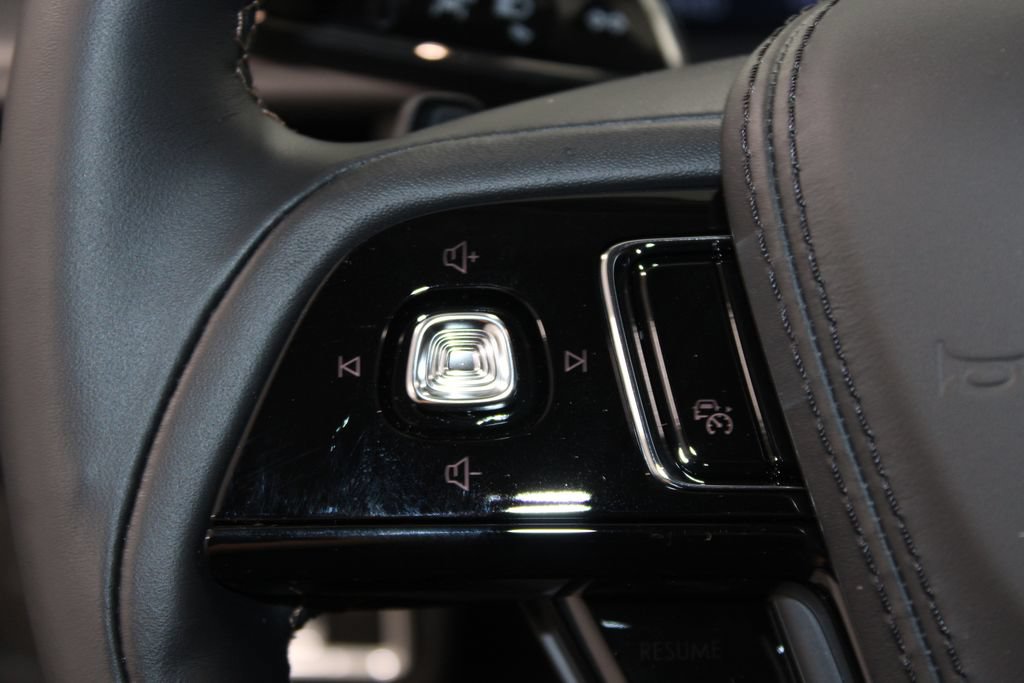 New 2026 Lincoln Aviator 2WD w/ Jet Appearance Package image 37