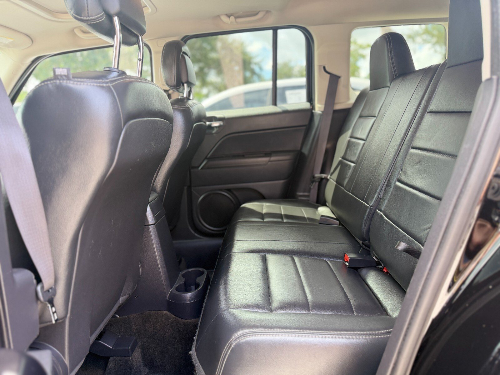 Used 2017 Jeep Patriot High Altitude AWD/4WD image 11
