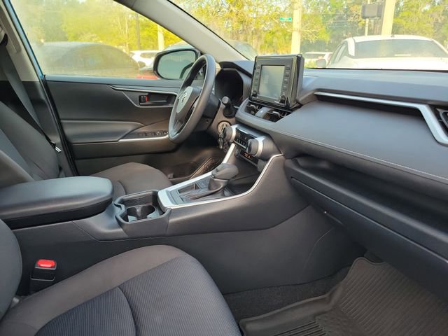 Used 2020 Toyota RAV4 LE w/ All Weather Liner Package image 33