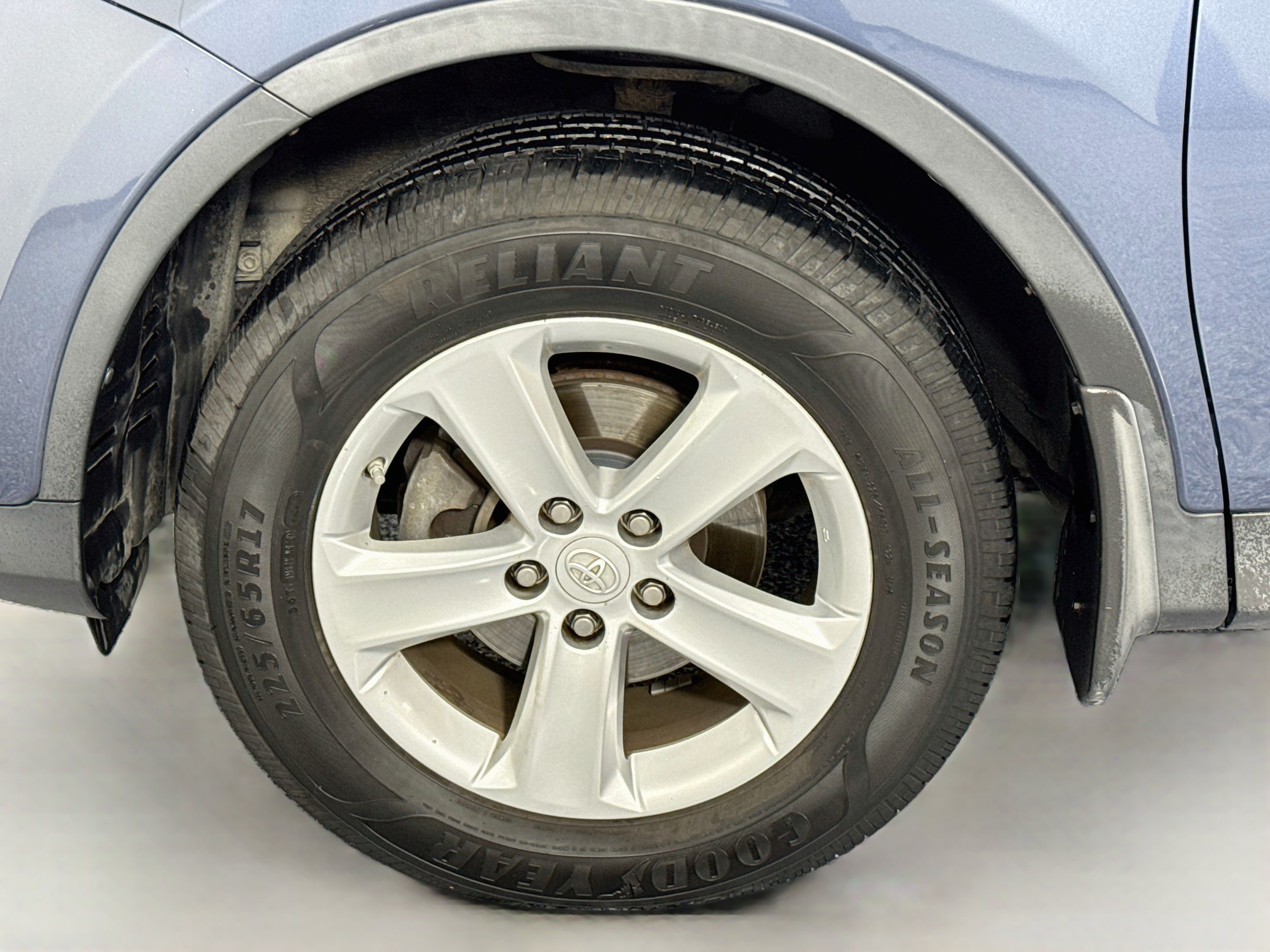 Used 2014 Toyota RAV4 XLE AWD/4WD image 29