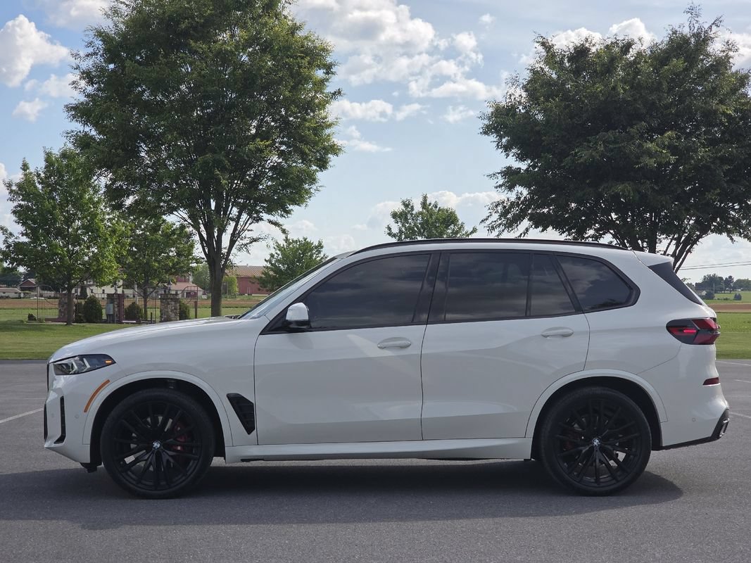 Used 2026 BMW X5 xDrive40i w/ M Sport Package AWD/4WD image 5