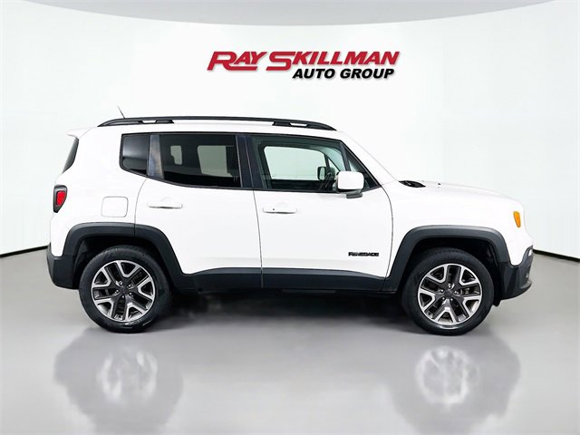 Used 2016 Jeep Renegade Latitude image 8