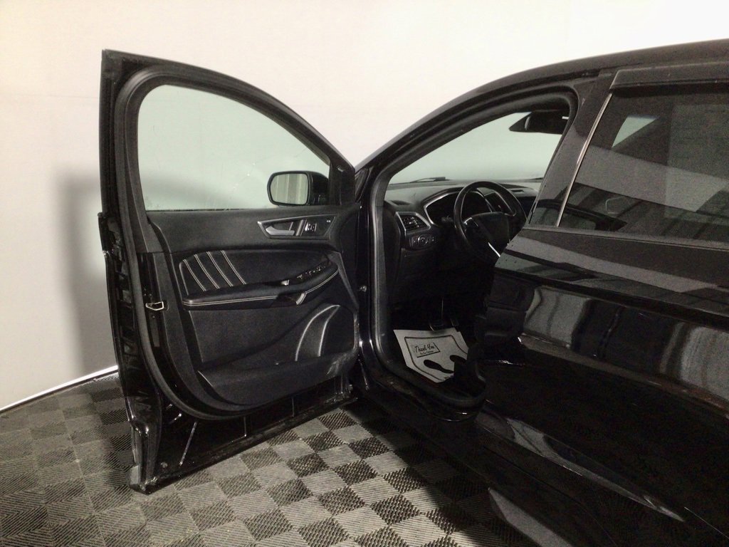 Used 2020 Ford Edge ST w/ Equipment Group 401A image 14