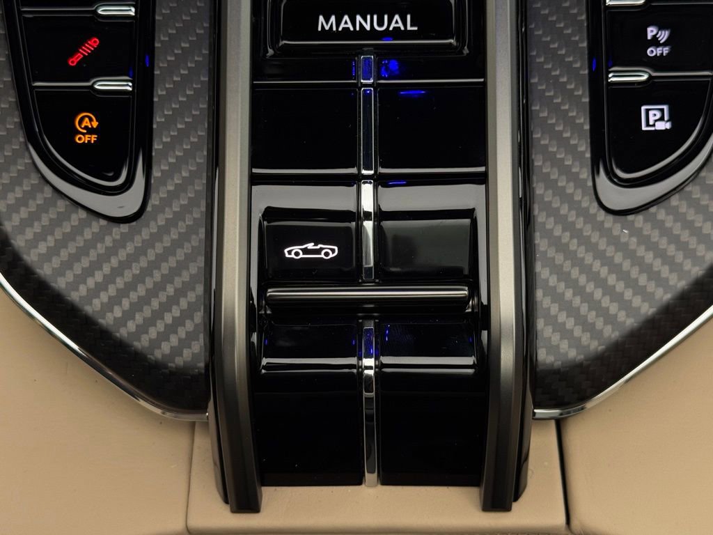 New 2026 Aston Martin V8 Vantage Roadster image 43