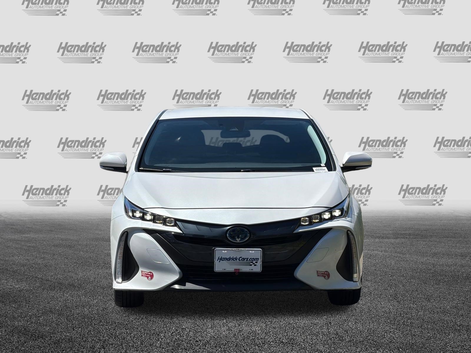 Used 2022 Toyota Prius Prime XLE FWD image 10