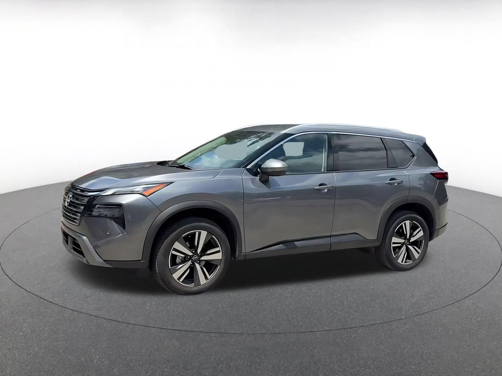Used 2026 Nissan Rogue SL FWD image 6