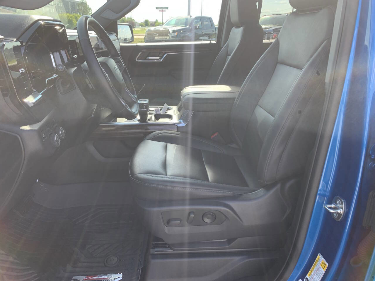 Used 2023 Chevrolet Silverado 1500 RST w/ All Star Edition Plus image 2