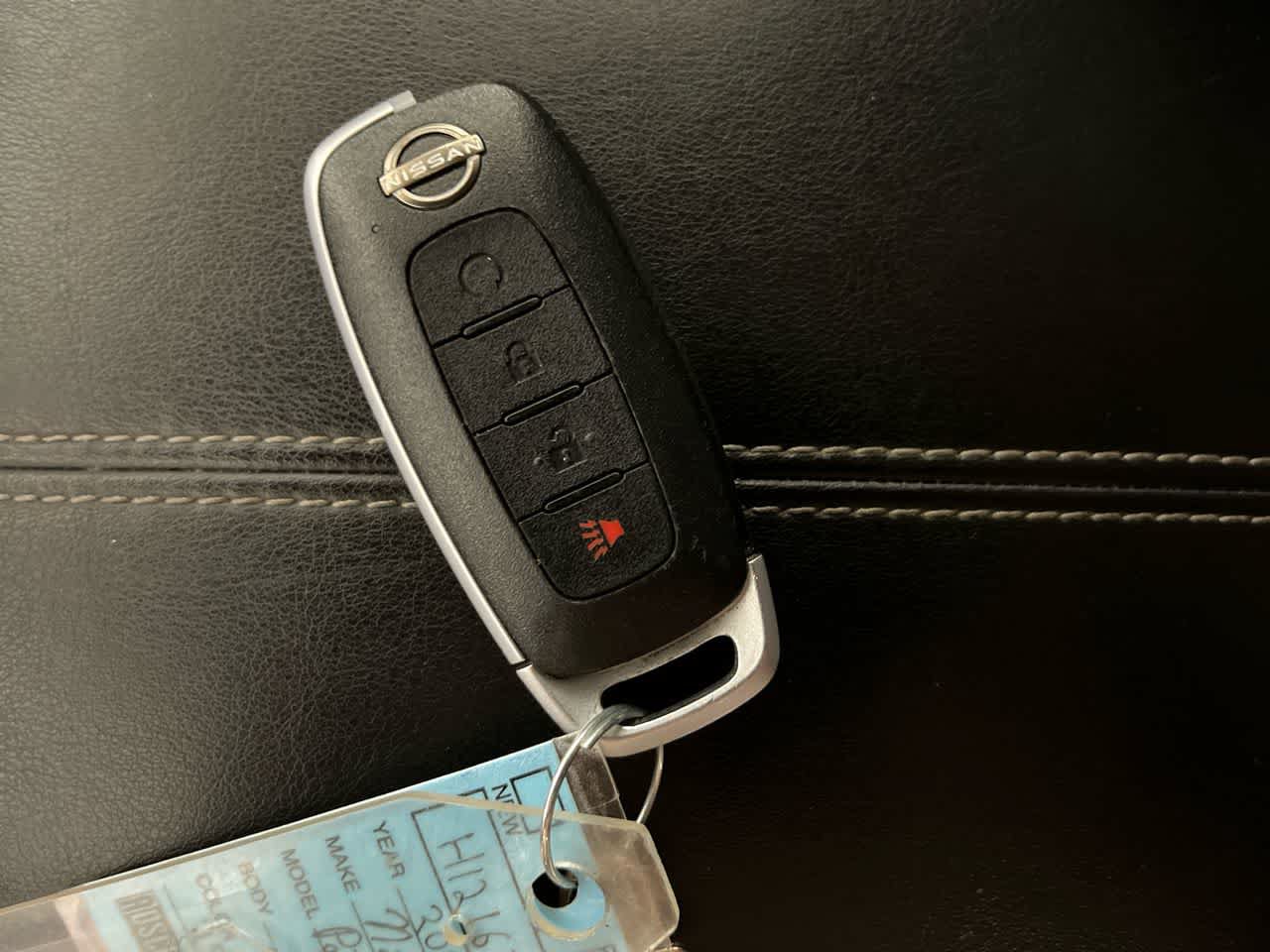 Used 2024 Nissan Pathfinder SV AWD/4WD image 23