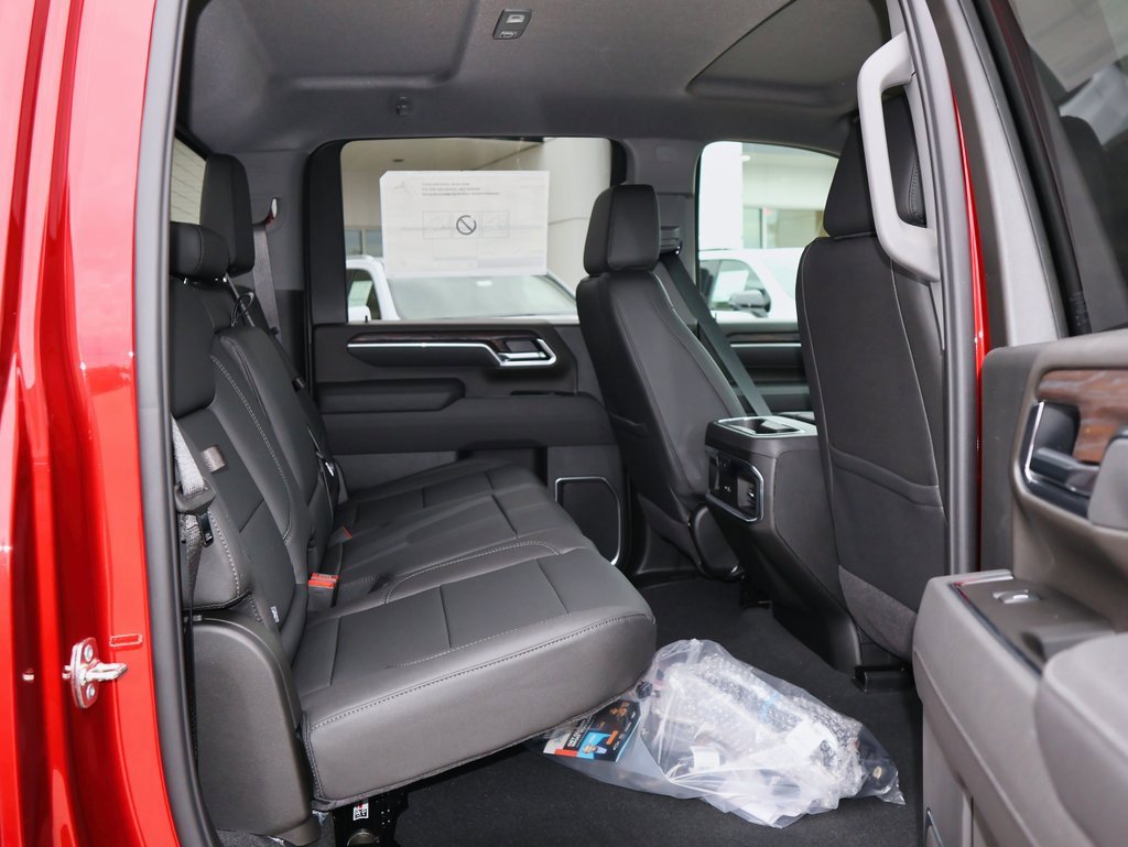 New 2026 GMC Sierra 2500 SLT w/ SLT Premium Package image 31