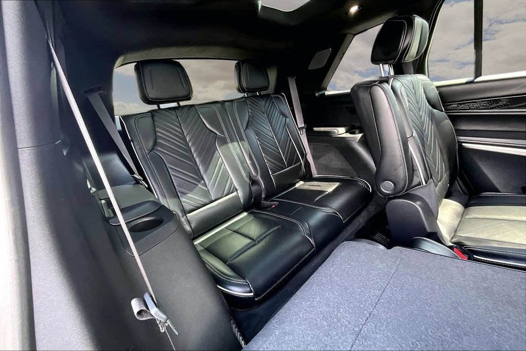 Certified 2026 Cadillac Vistiq Platinum w/ LPO, Floor Liner Package AWD/4WD image 26