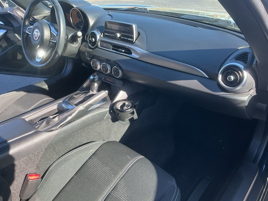 Used 2018 FIAT 124 Spider Classica image 19