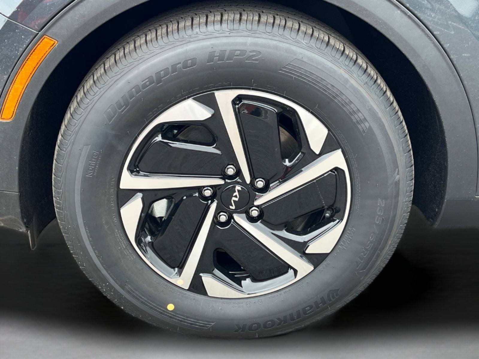 New 2025 Kia Sportage LX image 14