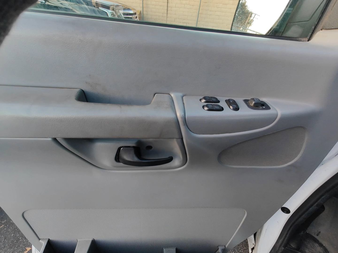 Used 2007 Ford E-350 and Econoline 350 XLT image 20