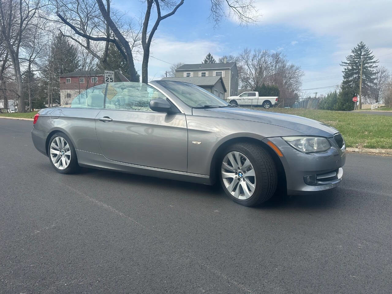 Used 2011 BMW 328i Convertible RWD image 5