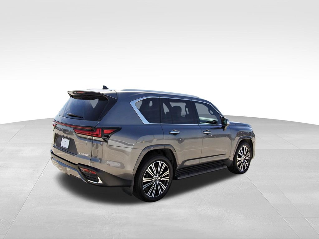Used 2023 Lexus LX 600 4WD w/ Accessory Package (Z1) image 4