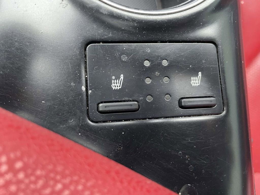 Used 2020 Toyota Camry XSE image 42