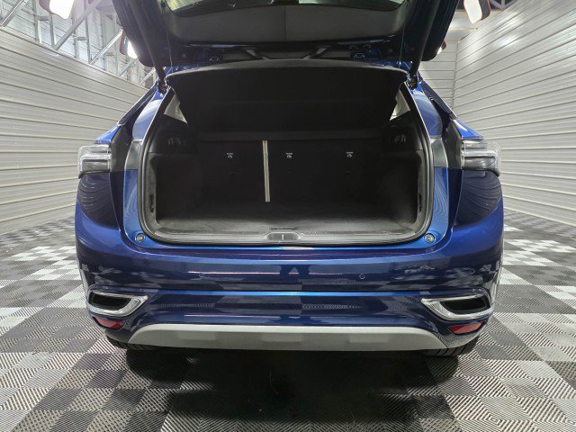 Used 2023 Buick Envision Avenir image 42