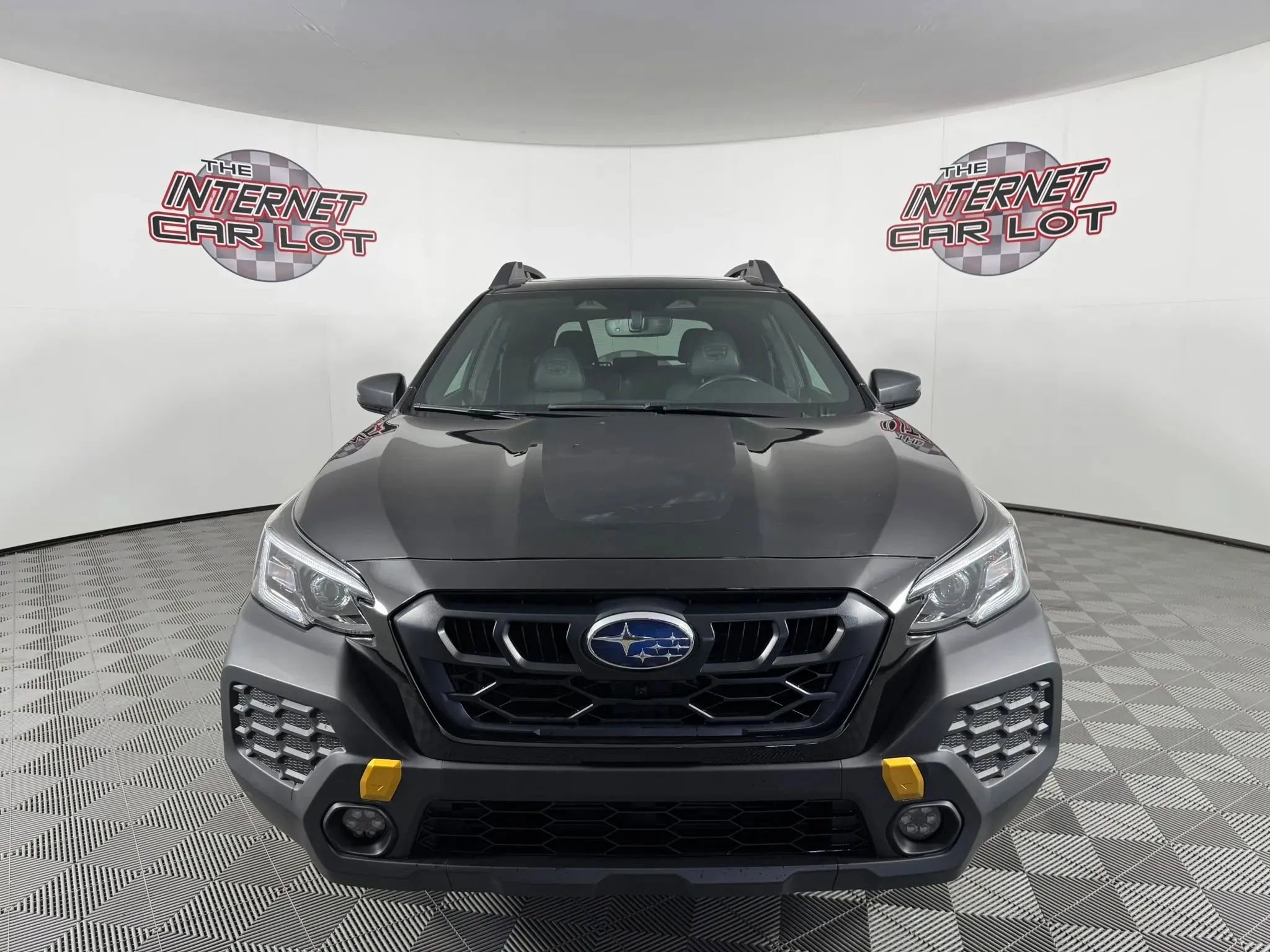 Used 2025 Subaru Outback Wilderness AWD/4WD image 2