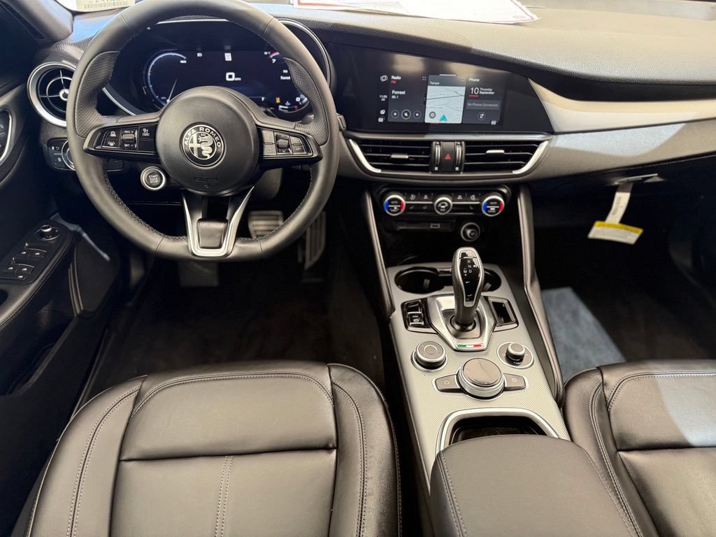 New 2026 Alfa Romeo Giulia w/ Driving Assist Package RWD image 27