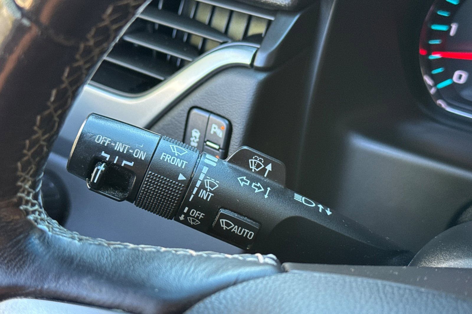 Used 2018 Chevrolet Tahoe LT image 35