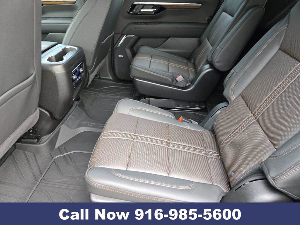 New 2026 Chevrolet Suburban High Country image 30