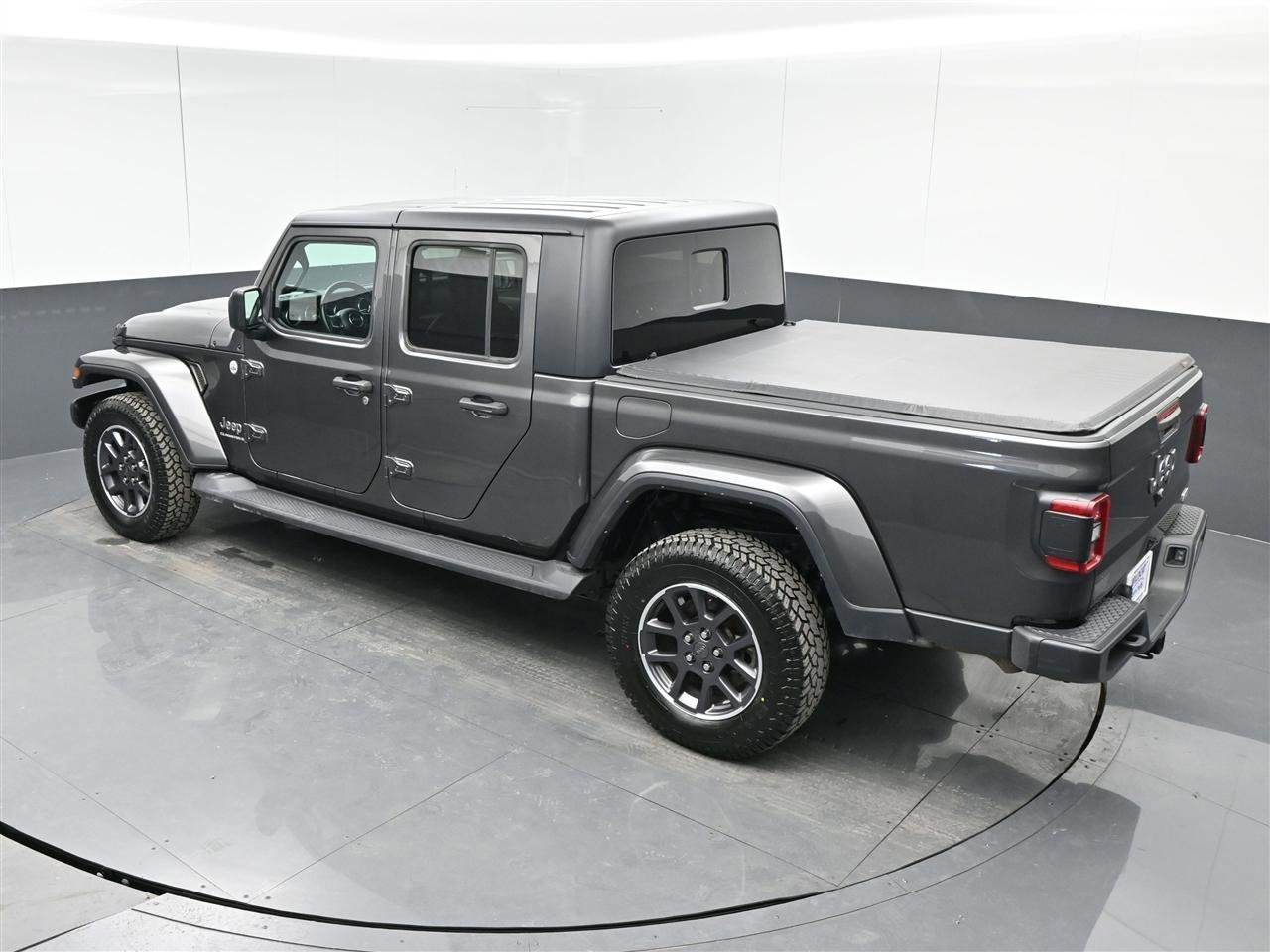 Used 2023 Jeep Gladiator Overland w/ Popular Equipment Package image 27