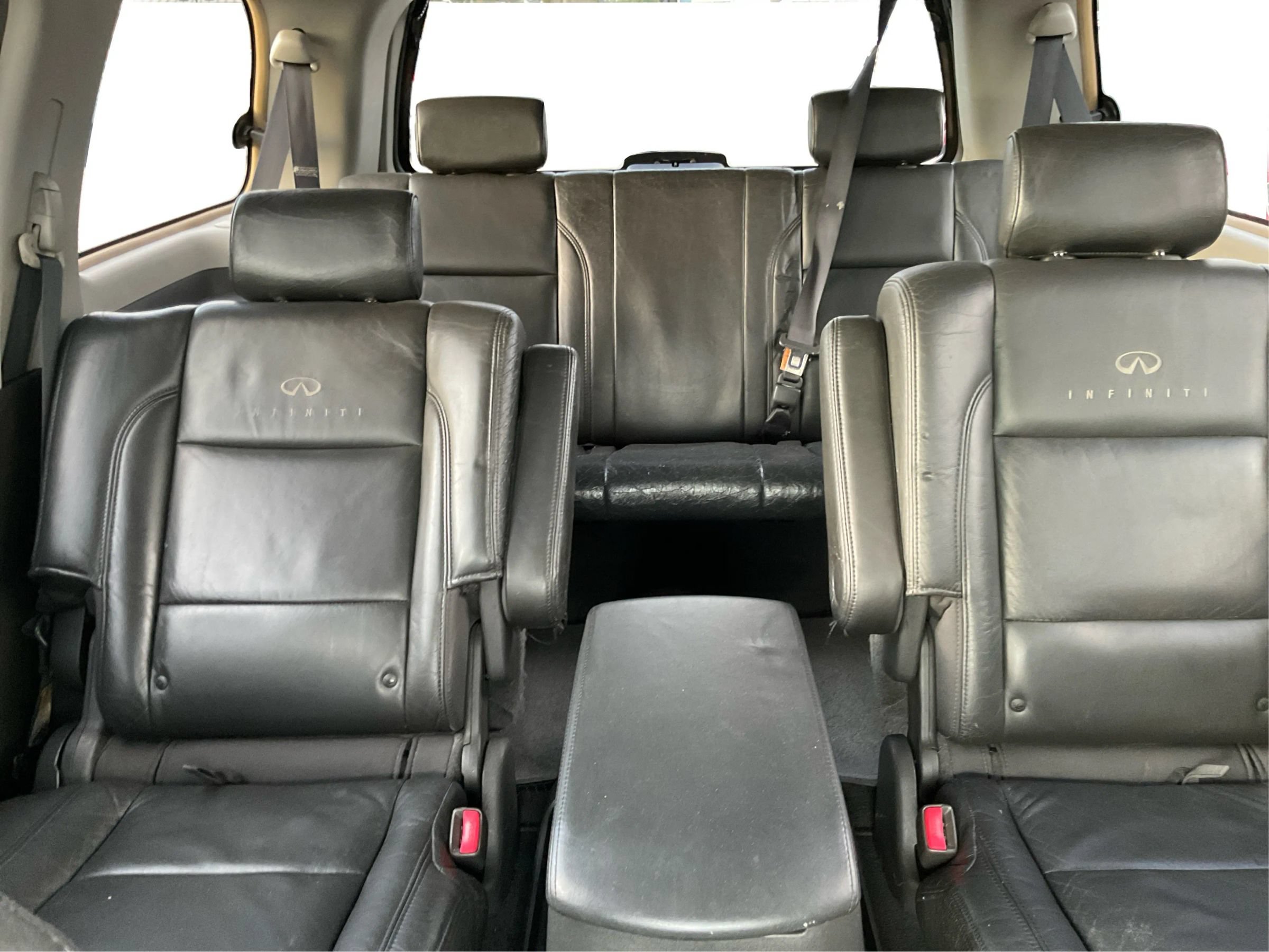 Used 2004 INFINITI QX56 2WD w/ Smart Vision Pkg image 14