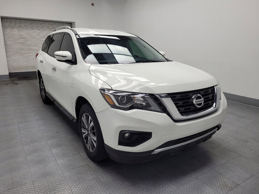 Used 2018 Nissan Pathfinder SV image 13