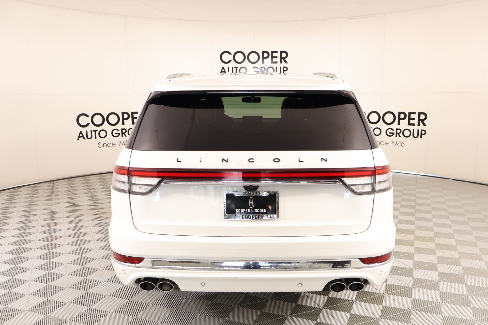 Used 2020 Lincoln Aviator Black Label w/ Dynamic Handling Package image 24