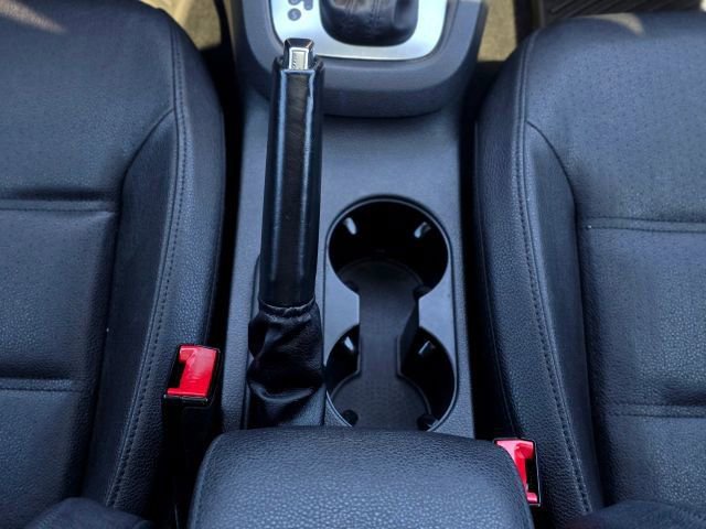Used 2011 Volkswagen Jetta SE FWD image 22