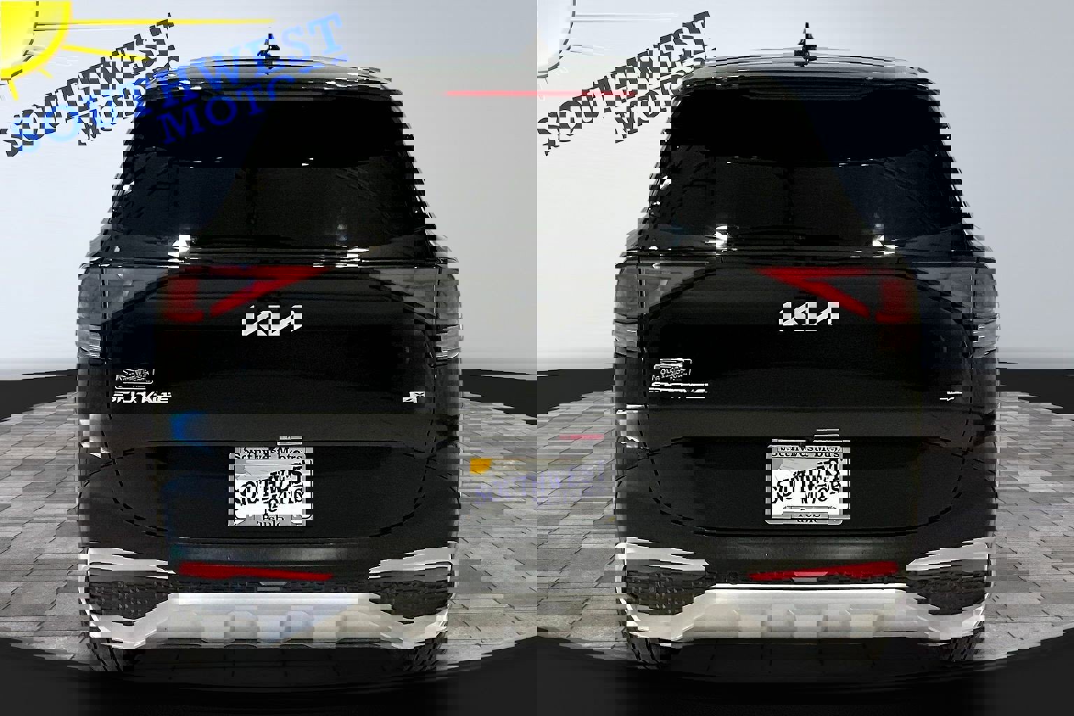 Used 2024 Kia Sportage LX image 5