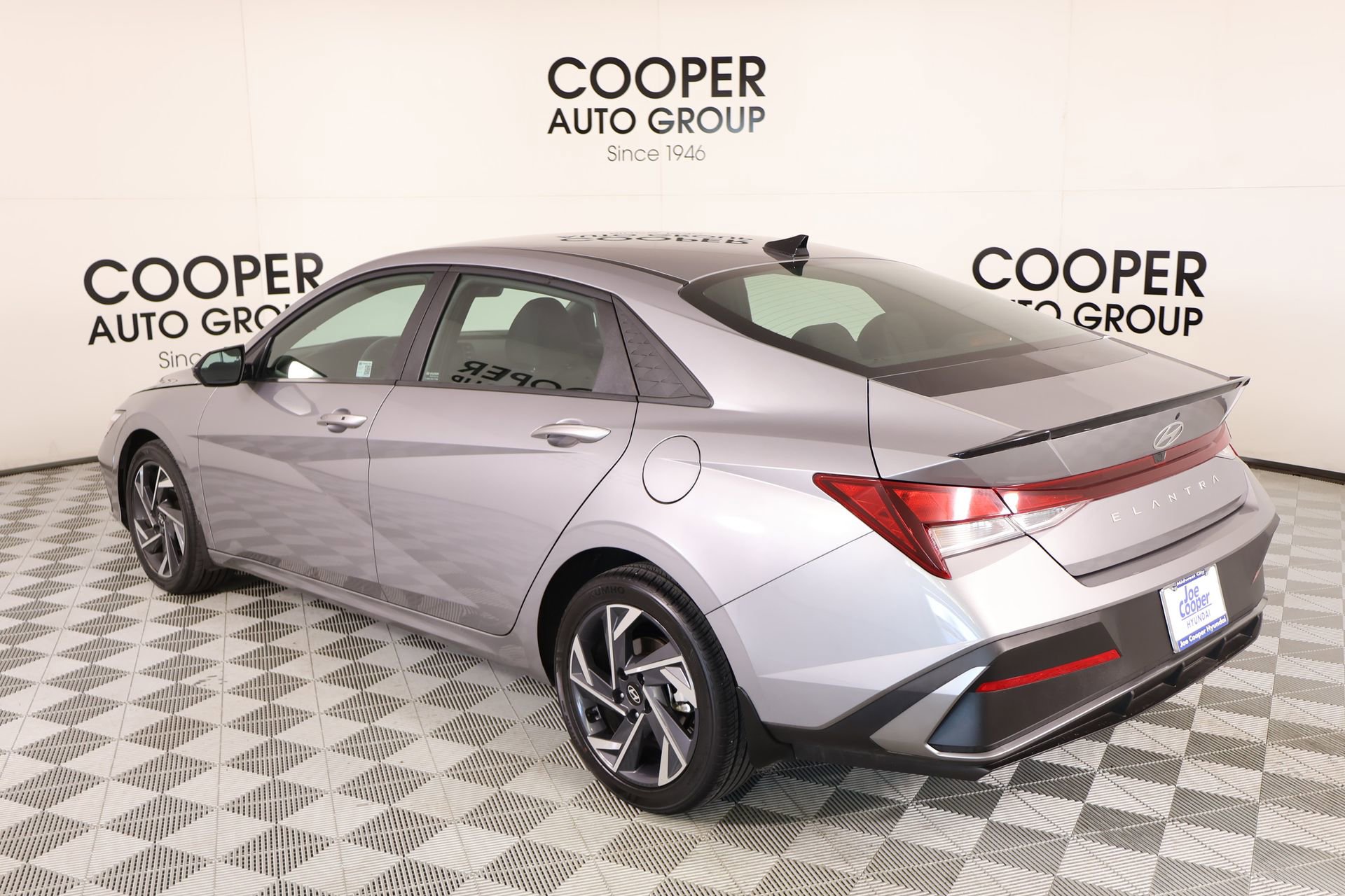 Certified 2025 Hyundai Elantra Sport image 21