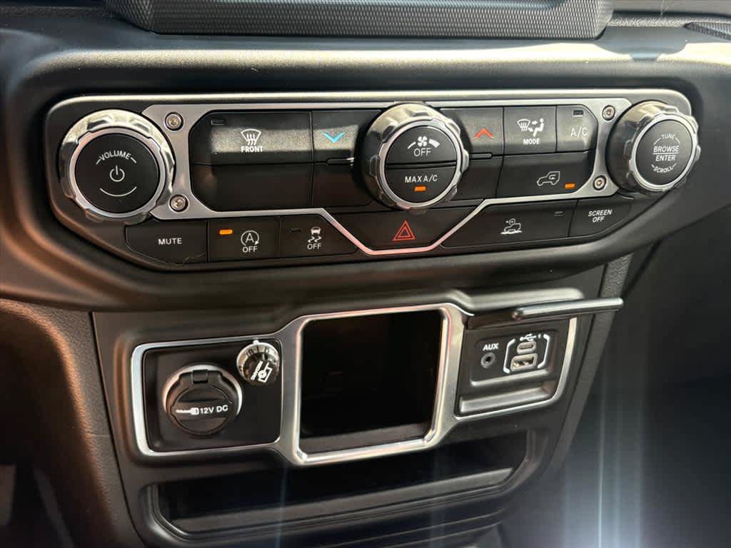 Used 2022 Jeep Gladiator Sport AWD/4WD image 14
