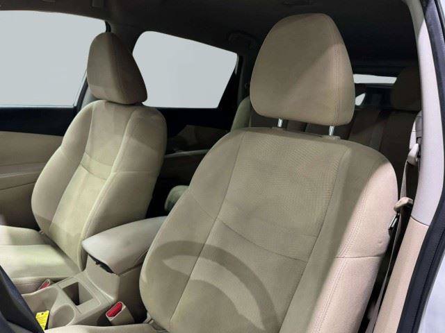 Used 2016 Nissan Rogue SV FWD image 28