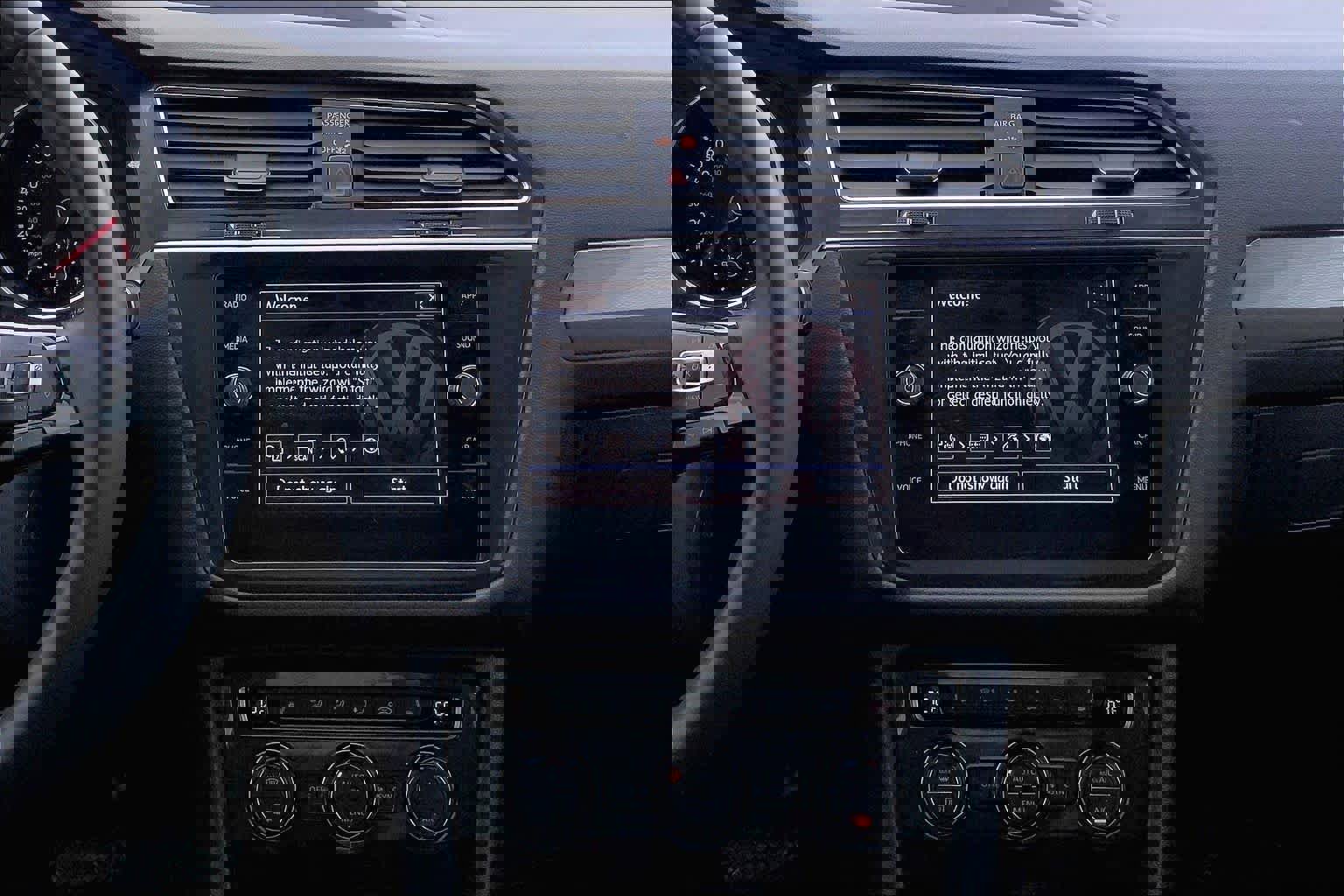 Used 2020 Volkswagen Tiguan SE image 7